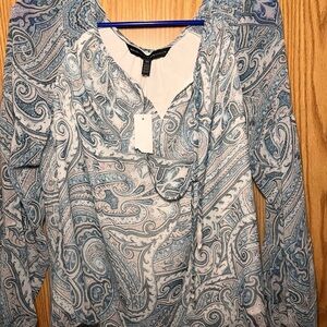 White House black market Paisley Women's Top